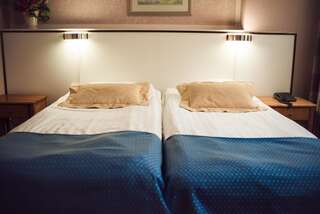 Отель Hotel Arthur Хельсинки Улучшенный двухместный номер с 2 отдельными кроватями-2